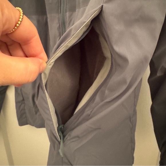 Arc'teryx Men's Gamma Performance Jacket in Gray - Picture 4 of 9